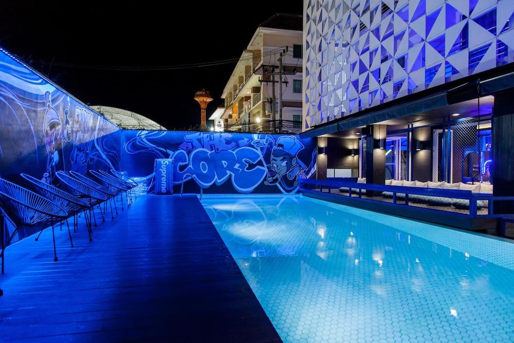 The Core Gallery Hotel Chiang Mai Exteriör bild