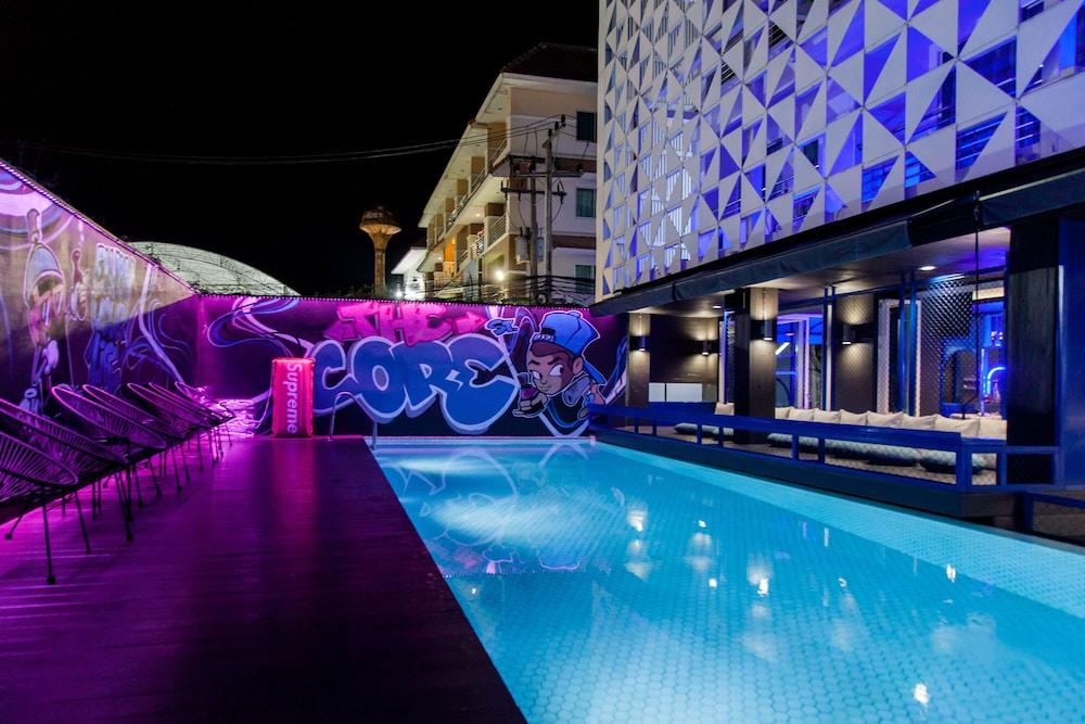 The Core Gallery Hotel Chiang Mai Exteriör bild