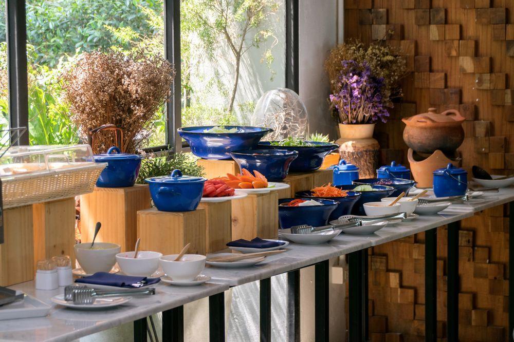 The Core Gallery Hotel Chiang Mai Exteriör bild